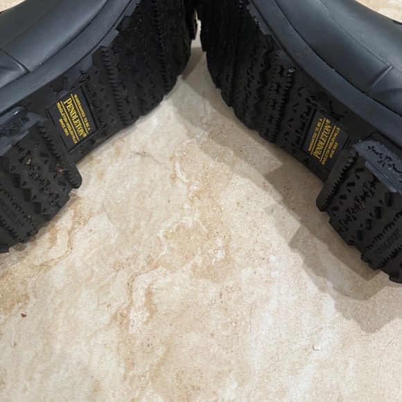 Pendeleton Mid Rain Boot with Stripes, Sz 7, Gently Worn - Picture 9 of 9